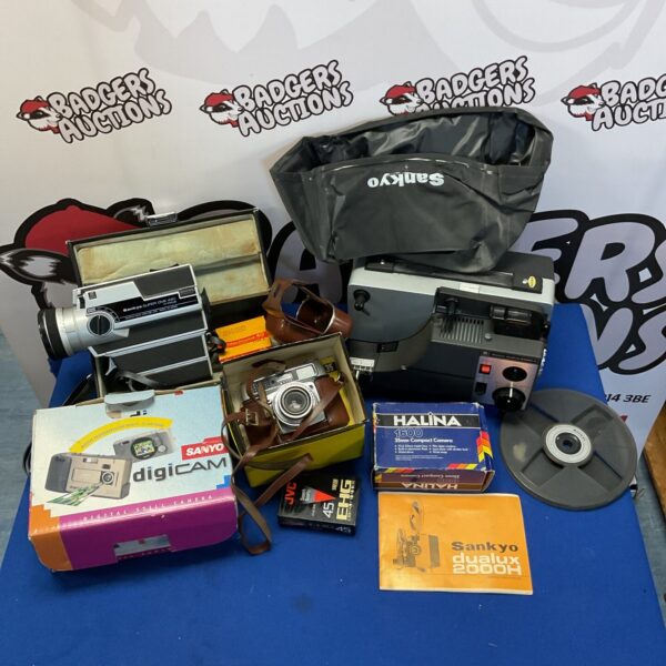 Vintage camera lot featuring Sankyo and Halina models for collectors.