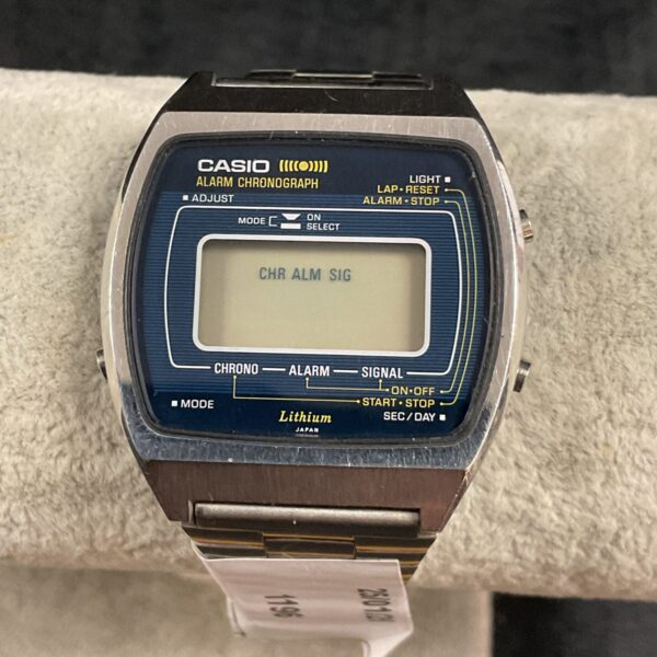 Vintage Casio alarm chronograph watch with digital display.