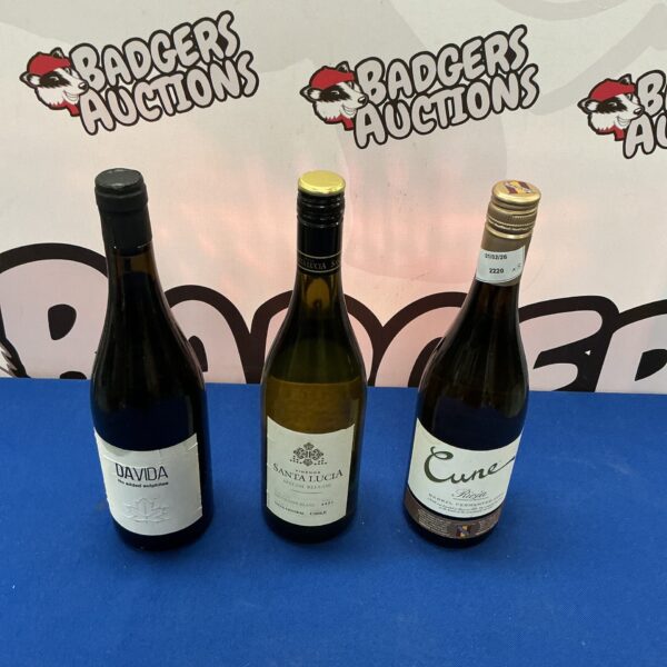 Three bottles of wine including Sauvignon Blanc for collectors.