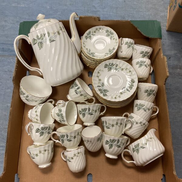 Vintage Winton Greenwich tea and coffee set with floral design.