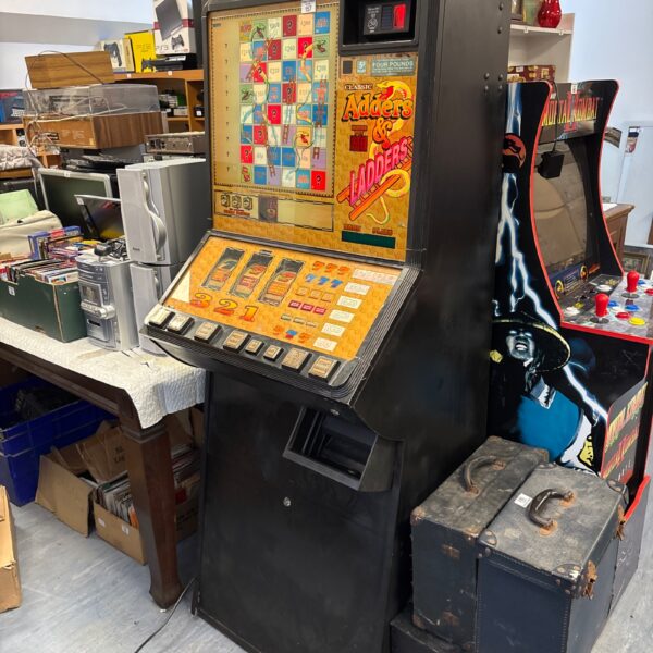 Vintage Adders And Ladders fruit machine, classic arcade game.