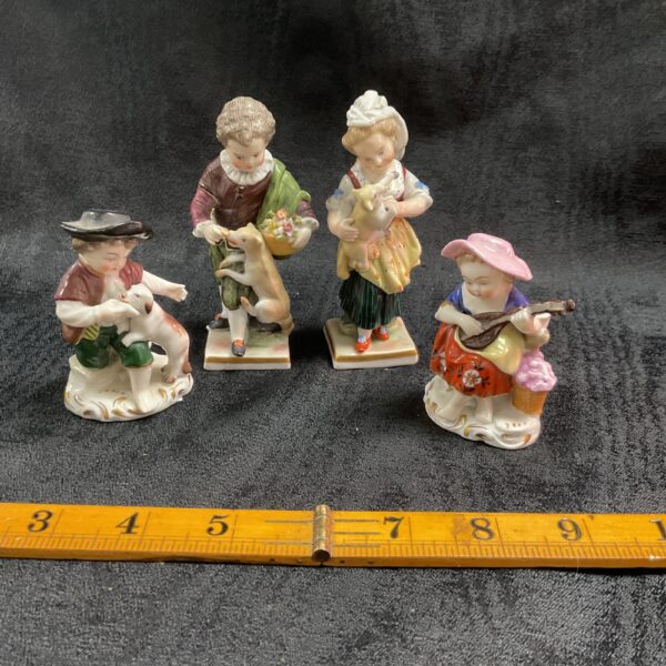 Antique porcelain figures collection, Chelsea and Dresden styles.