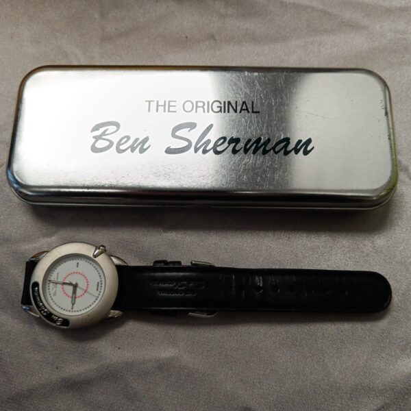 Vintage Ben Sherman gents watch with leather strap.