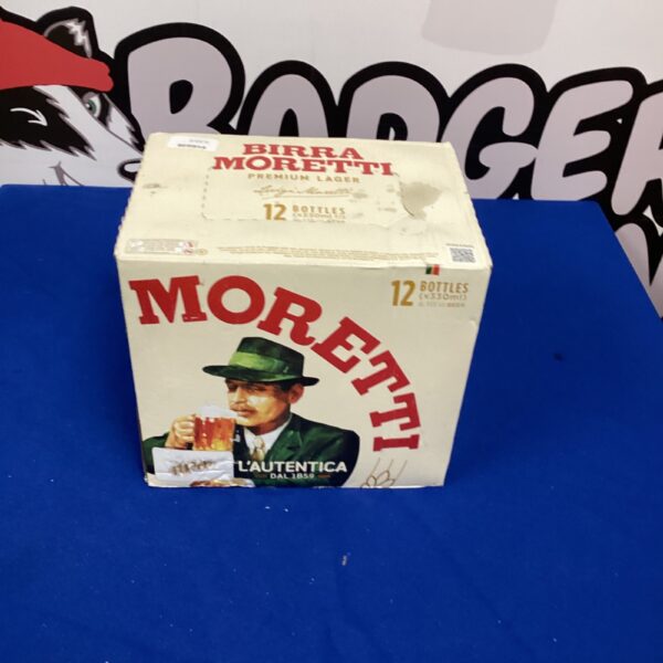 Box of 12 Birra Moretti Italian beer bottles for collectors.