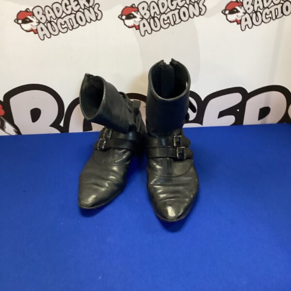 Black leather pirate boots size 7, classic costume footwear.