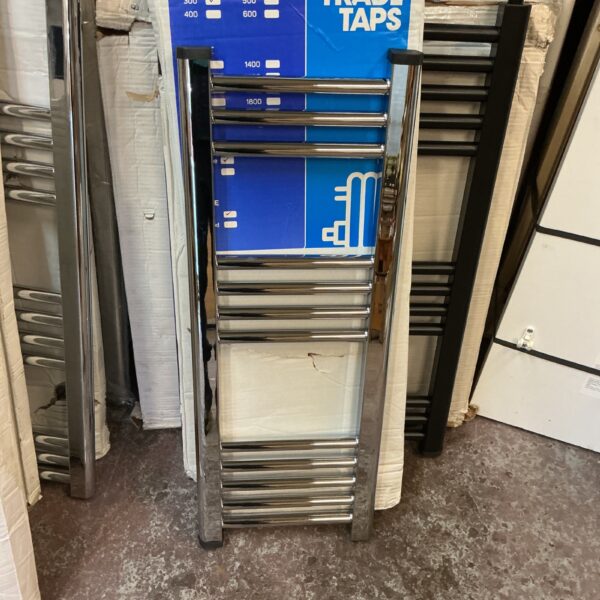 Chrome ladder radiator measuring 800x300mm for bathroom heating.