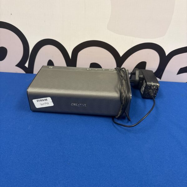 Creative Sound Blaster SR208 external USB sound card, model MF8170.