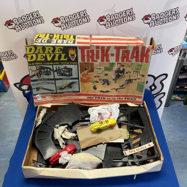 Vintage Dare Devil Trik-Trak set packaging, colourful box.