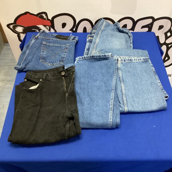 Mixed lot of five pairs of denim jeans, including Edge brand.