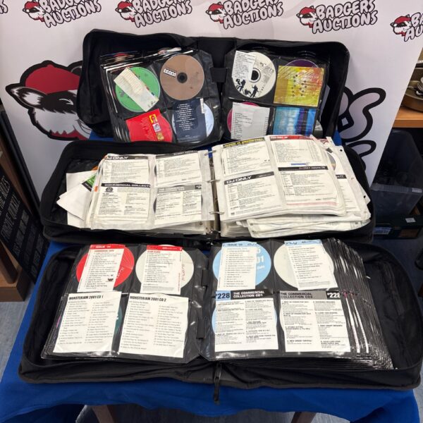 Cased DJ music CDs featuring House and Garage genres.