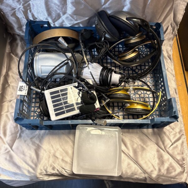 Mixed lot of electrical items including a Google radio and headphones.