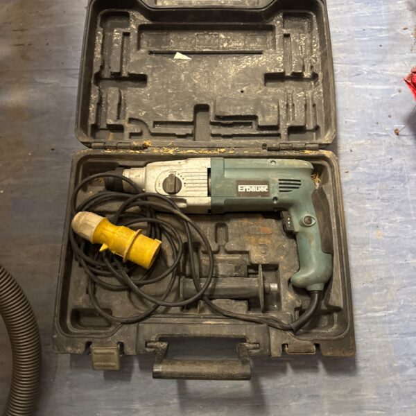 Erbauer 110v drill in original carrying case for spares or repair.