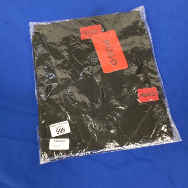 New sealed Hugo Boss style polo shirt size L.