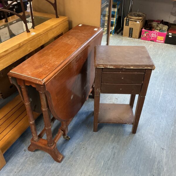 Vintage Gate leg Table