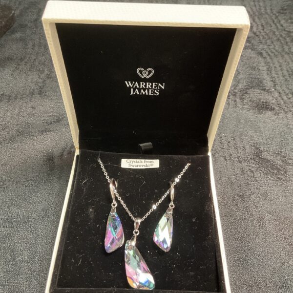 Warren James swarovski crystal 18” necklace and matching earrings