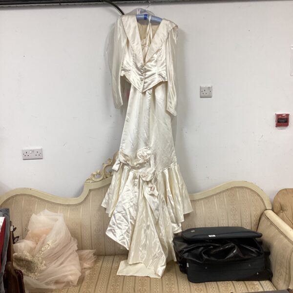 Vintage Jayne Couture wedding dress size S, silk bridal gown.