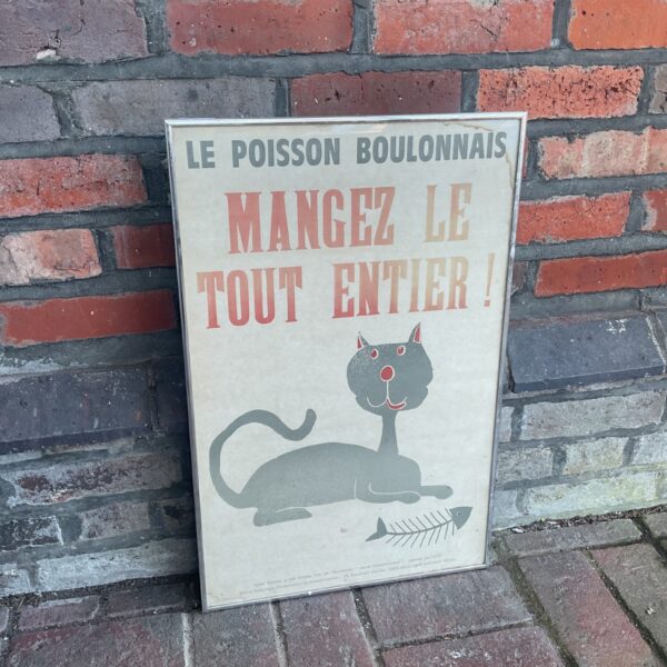 Vintage French Le Poisson Boulonnais poster with fish illustration.