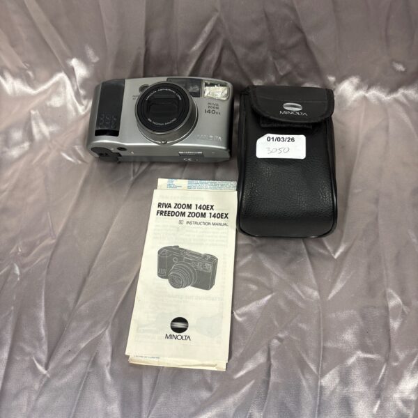 Vintage Minolta Riva Zoom 140 EX 35mm point and shoot camera.