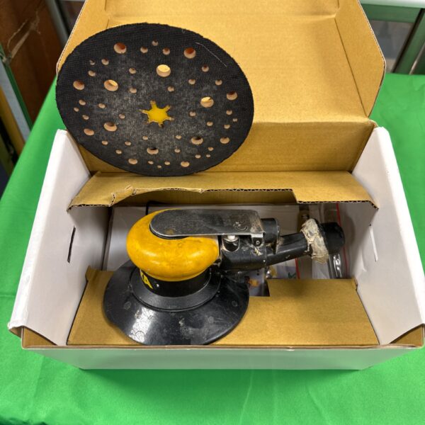Mirka Pros 150mm pneumatic random orbital sander in used condition.