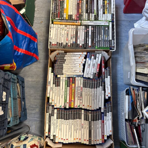 Mixed lot of retro video games for Xbox, PlayStation, and PC.