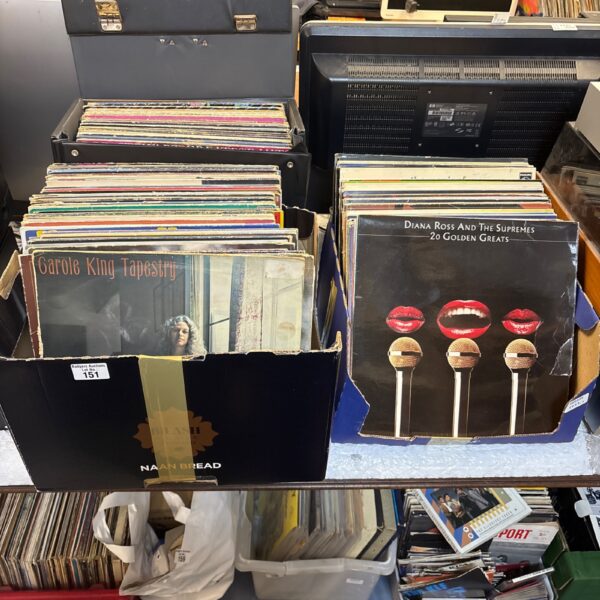 Mixed lot of vintage vinyl records including Diana Ross and Steve Miller.
