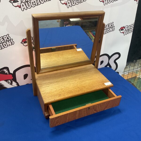 Vintage oak dressing table mirror with drawer and key.