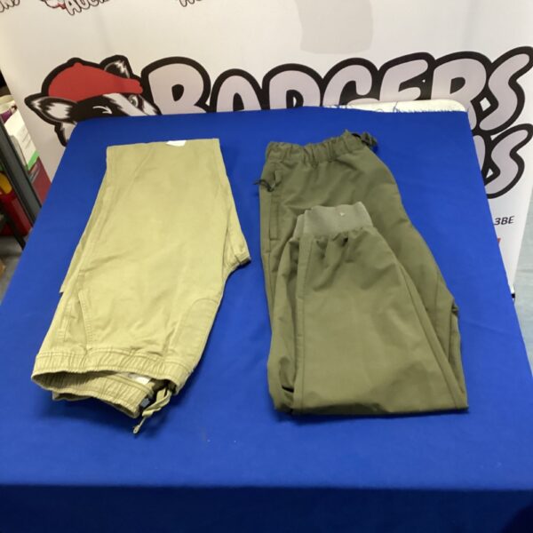 Olive green chinos size 32, casual men's trousers.
