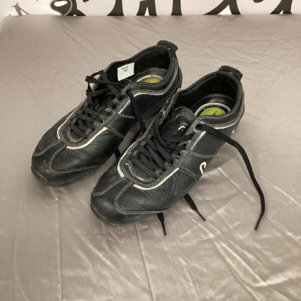 Black size 9 Piloti trainers for driving and motorsport.