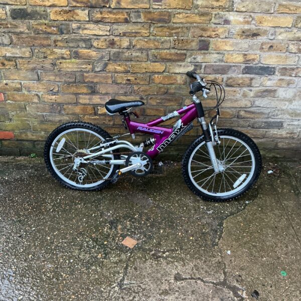 Purple Raleigh Max children’s bike for sale.