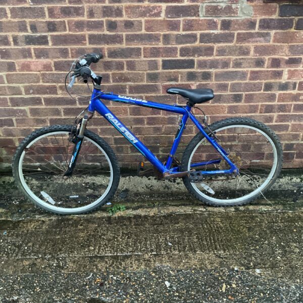 Blue Raleigh Zenon mountain bike, vintage cycling.