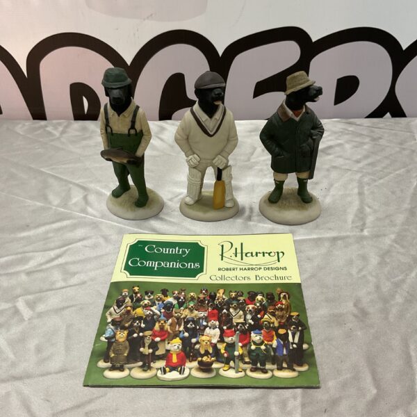 Robert Harrop Country Companions dog figures in a group.