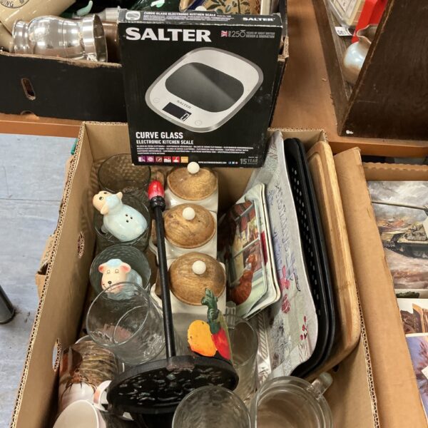 Vintage Salter kitchen scale with enamel trays in a mixed lot.
