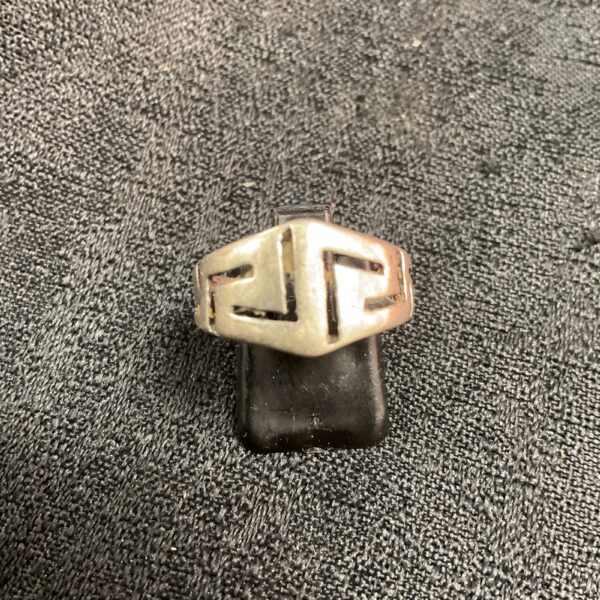 Silver Greek style ring size O, 3.2g, vintage jewellery.