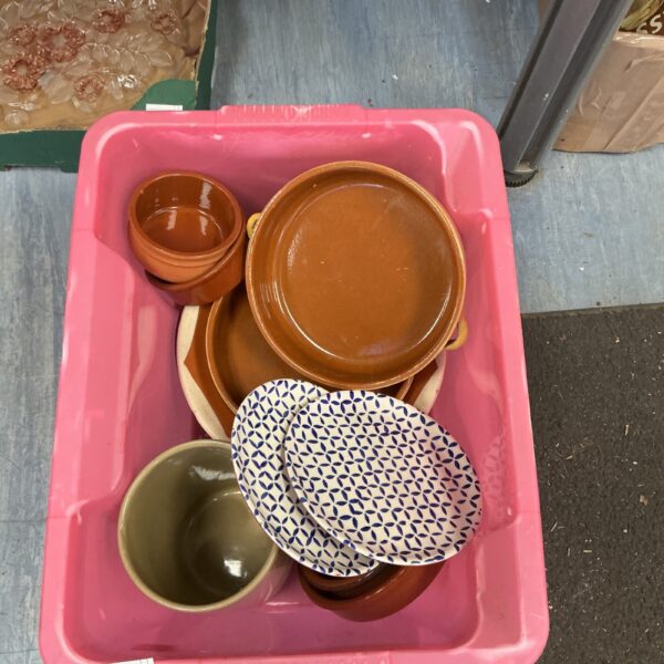 Vintage stoneware kitchenware lot with metal flan dishes.
