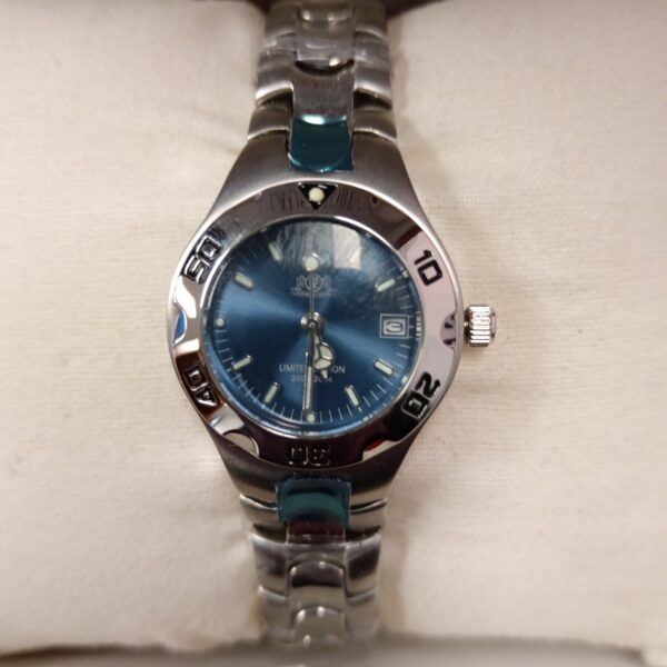 Blue dial Tottenham Hotspur ladies wristwatch with stainless steel band.