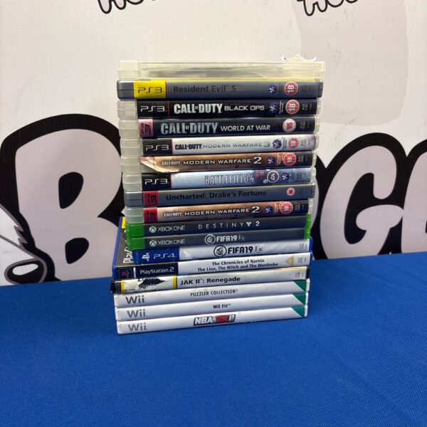 Selection of video games for PlayStation, Xbox and PS4 consoles.