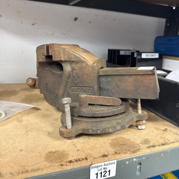 Vintage Record No1 bench vice for metalworking and woodworking.
