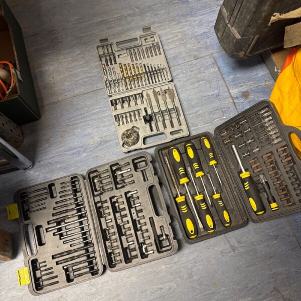 Vintage Guild screwdriver set in a metal case.