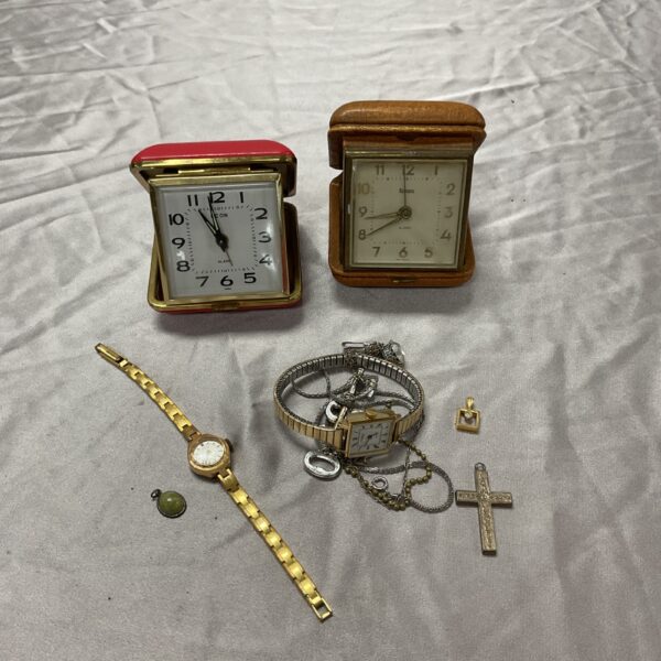 Vintage travel clocks and ladies watches lot for collectors.