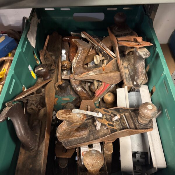 Vintage wood planes lot including Record brand tools.