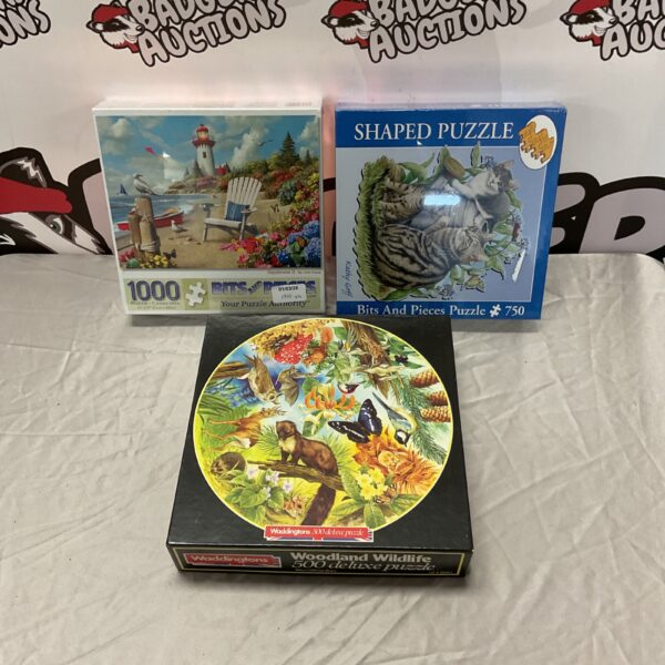 Vintage Waddingtons Wildlife puzzle lot with two other puzzles.