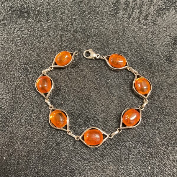 Vintage 925 silver bracelet with amber stones, elegant jewellery.