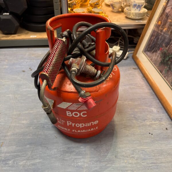BOC propane torch kit with regulator and torch head.