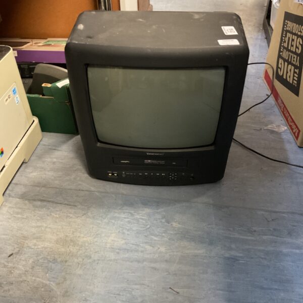 Front view of vintage Daewoo 14” CRT television.