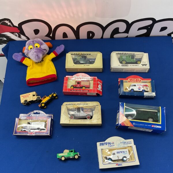 Diecast model collection lot including Matchbox, Corgi, and Lledo.