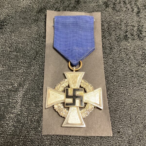 WWII German Faithful Service Medal 25 Years front view