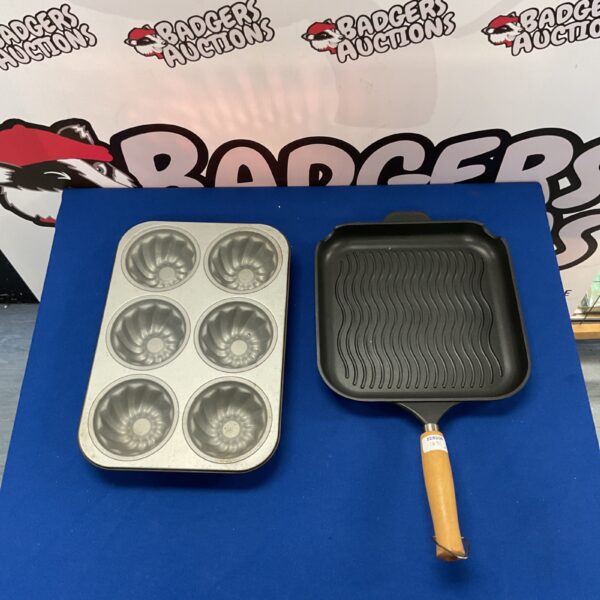 Vintage cast iron griddle pan and baking dish set.