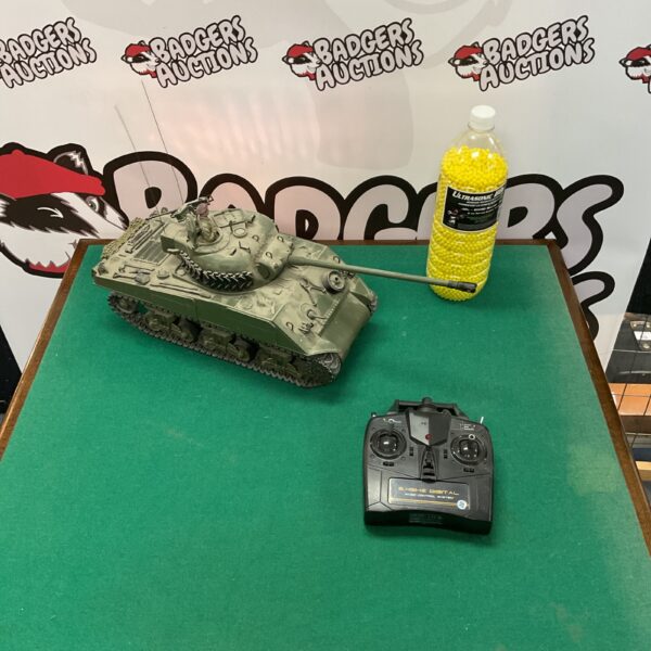 Heng Long RC battle tank with BB pellets for radio control play.