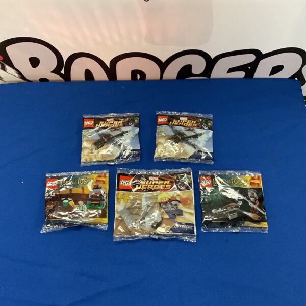 Lego Marvel and Lord of the Rings polybag sets for collectors.