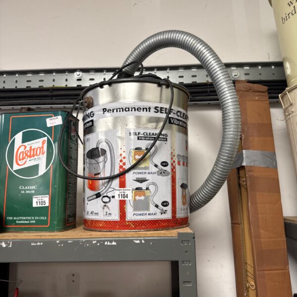 Vintage Power Maxi vacuum cleaner with flexible hose.